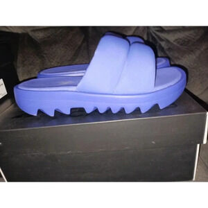 Women’s Reebok Cardi B Slide “Ultima Purple” Size 7